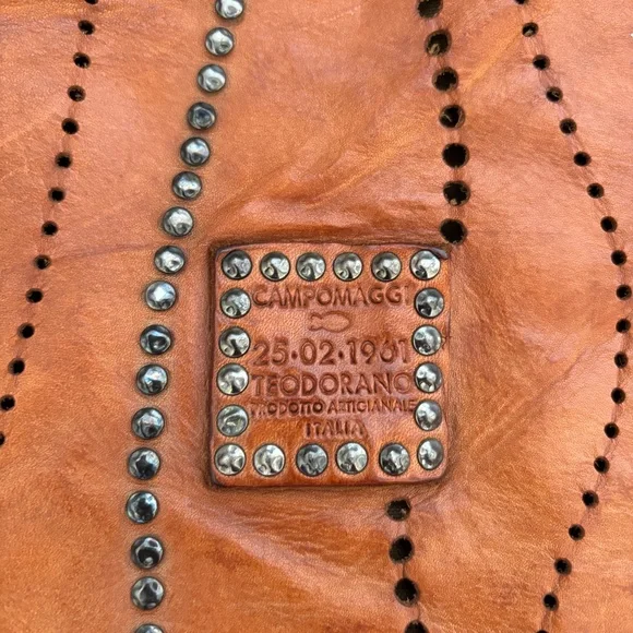 Campomaggi 100% Leather Tan Studded Tote Bag w/ Strap - Picture 2 of 13